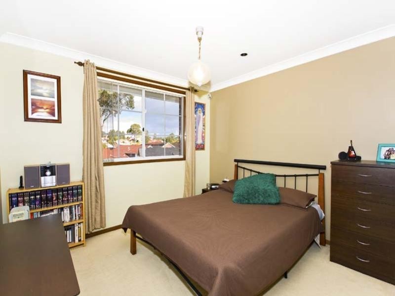 19 Cochran Place, Abbotsbury NSW 2176