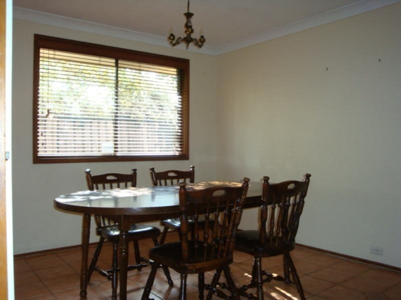 3 Silky Close, Bossley Park NSW 2176