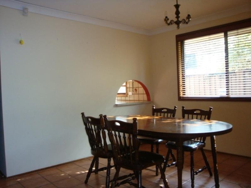 3 Silky Close, Bossley Park NSW 2176