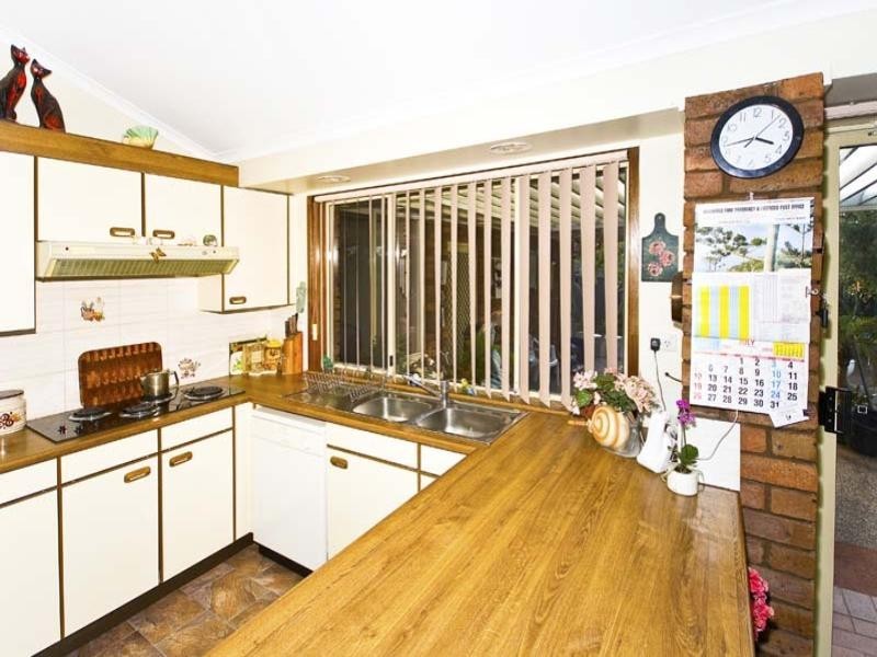 16 Woodman Place, Abbotsbury NSW 2176