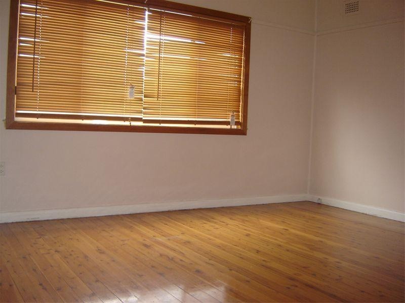 64 Lombard Street, Fairfield Heights NSW 2165