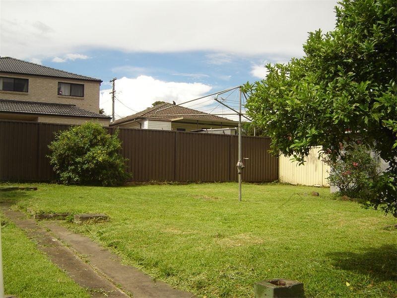 64 Lombard Street, Fairfield Heights NSW 2165