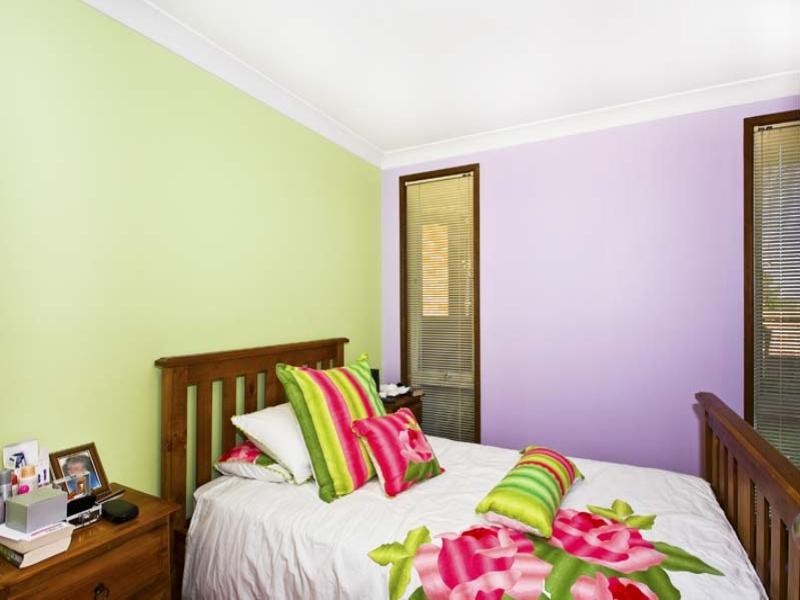 6 Bega Place, Bossley Park NSW 2176