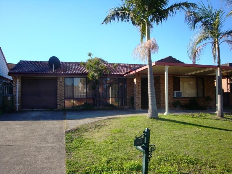43 Apache Road, Bossley Park NSW 2176