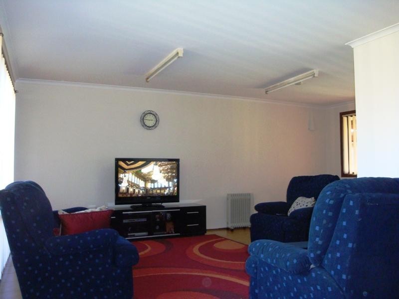 43 Apache Road, Bossley Park NSW 2176