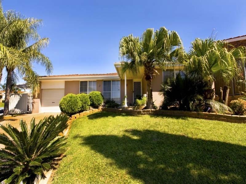 1 Glen Elgin Crescent, Edensor Park NSW 2176