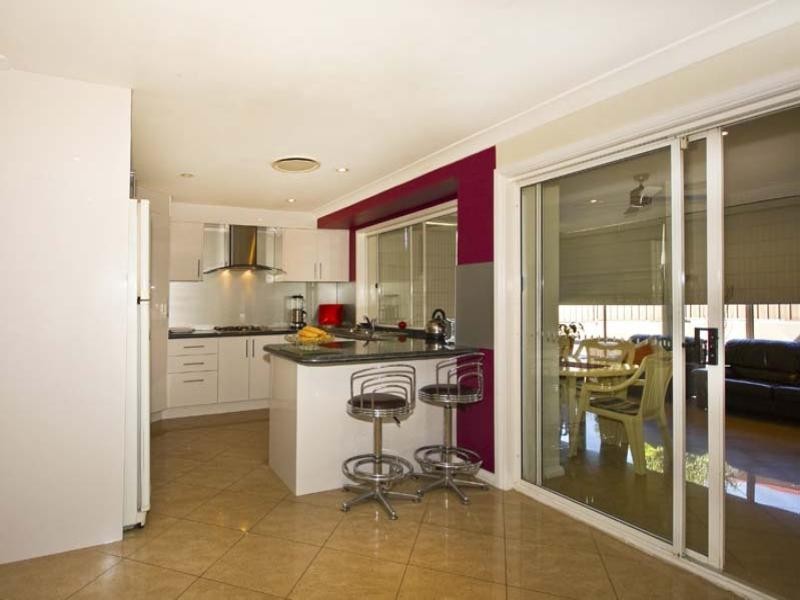 1 Glen Elgin Crescent, Edensor Park NSW 2176