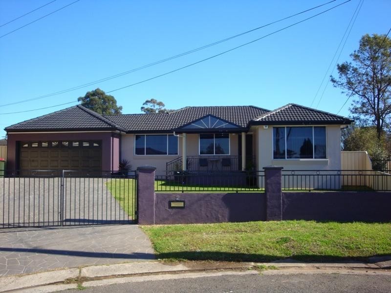 2 Bryant Place, Fairfield West NSW 2165