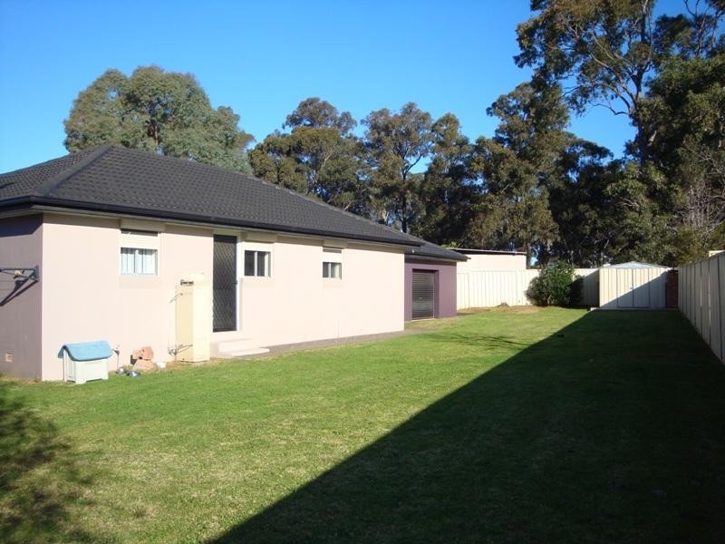 2 Bryant Place, Fairfield West NSW 2165