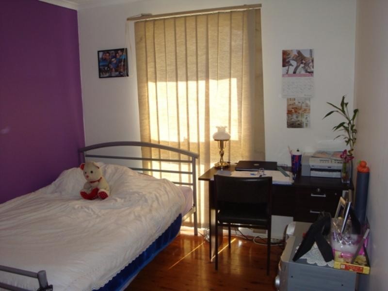 15 Dandenong Close, Bossley Park NSW 2176