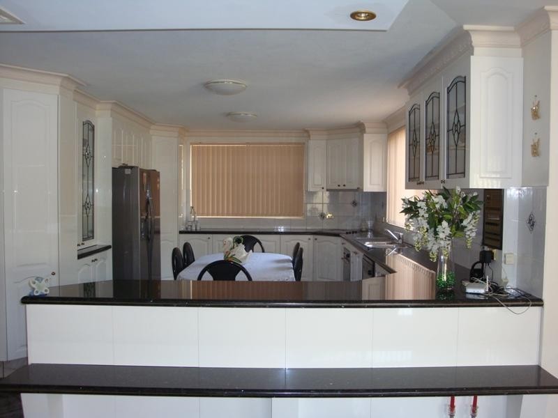 4 Blackwood Close, Bossley Park NSW 2176