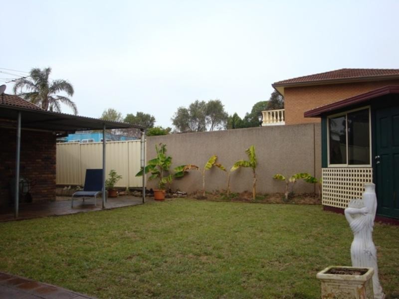 3 Silky Close, Bossley Park NSW 2176