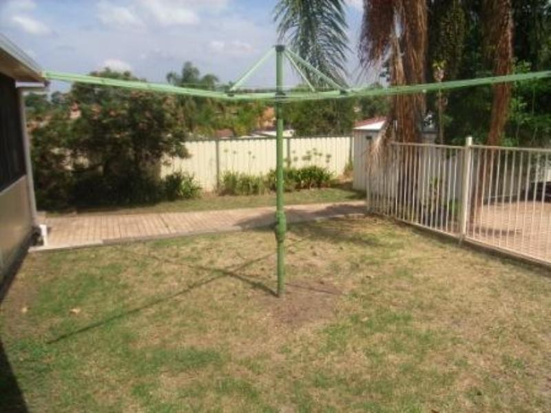 32 Stockdale Crescent, Abbotsbury NSW 2176