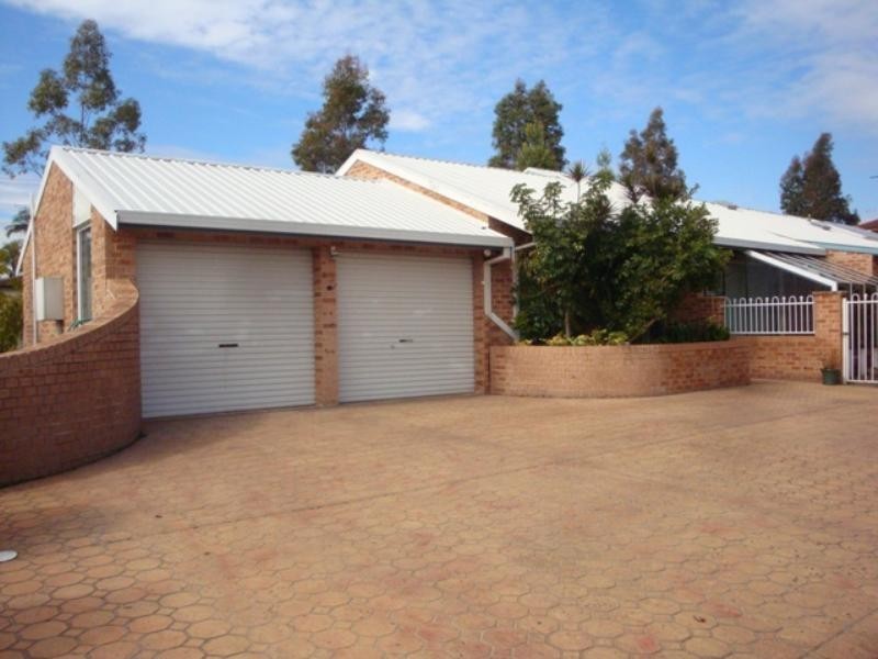 8b Crane Place, Wetherill Park NSW 2164