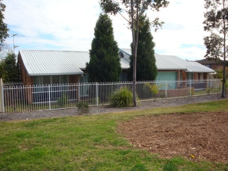 8b Crane Place, Wetherill Park NSW 2164