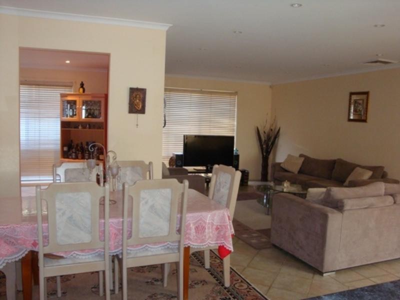 22 Athlone Street, Cecil Hills NSW 2171