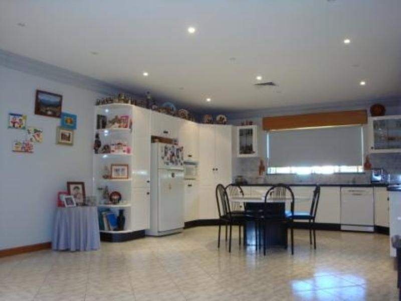 7 Blackwood Close, Bossley Park NSW 2176