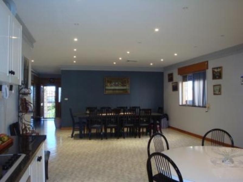 7 Blackwood Close, Bossley Park NSW 2176