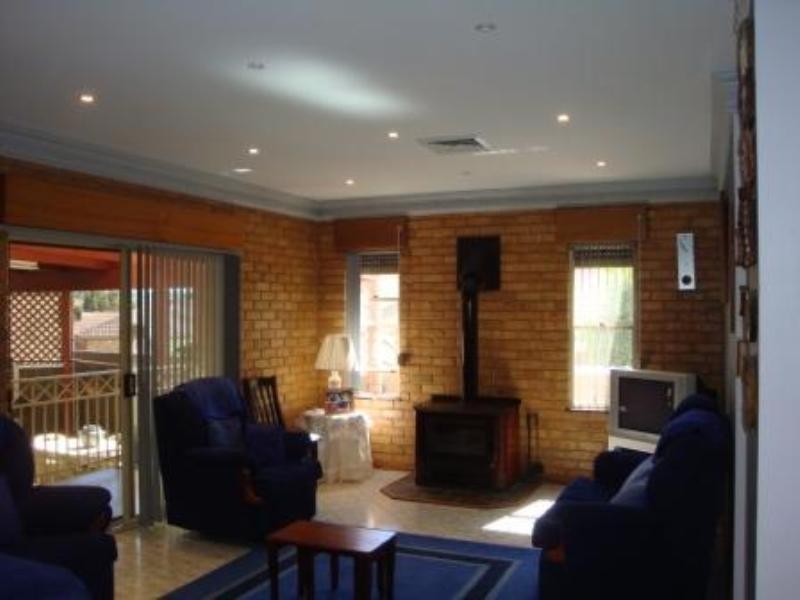 7 Blackwood Close, Bossley Park NSW 2176