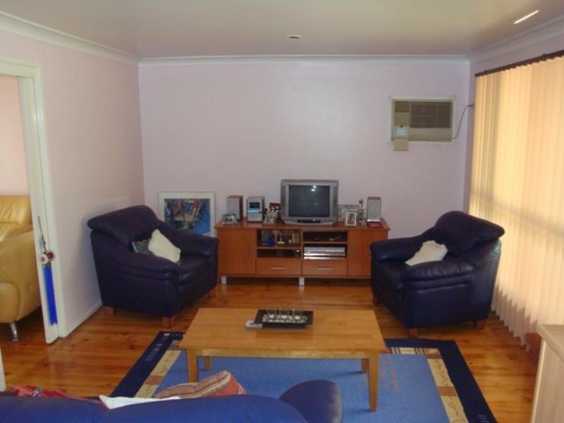 14 Garnet Street, Bossley Park NSW 2176