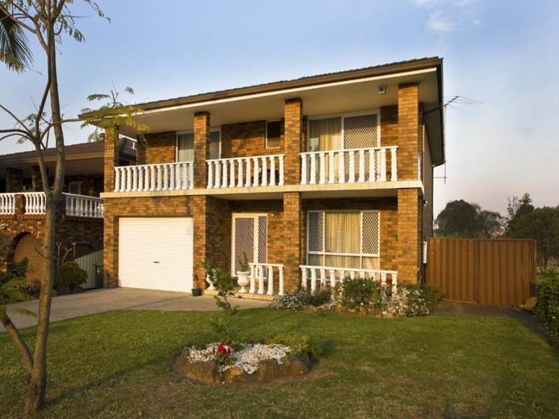 5 Jarrah Place, Bossley Park NSW 2176