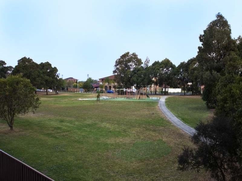 5 Jarrah Place, Bossley Park NSW 2176