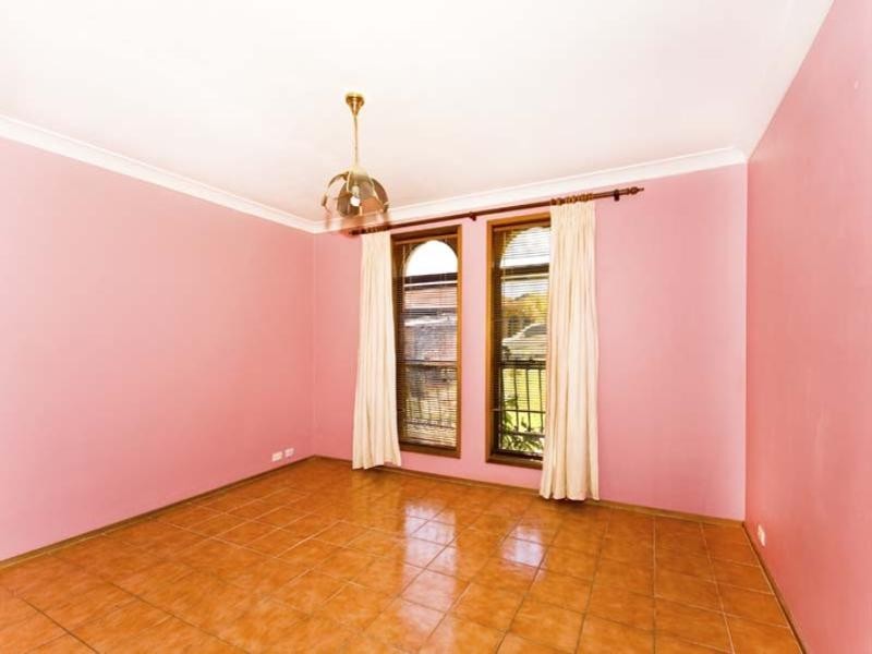 3 Silky Close, Bossley Park NSW 2176