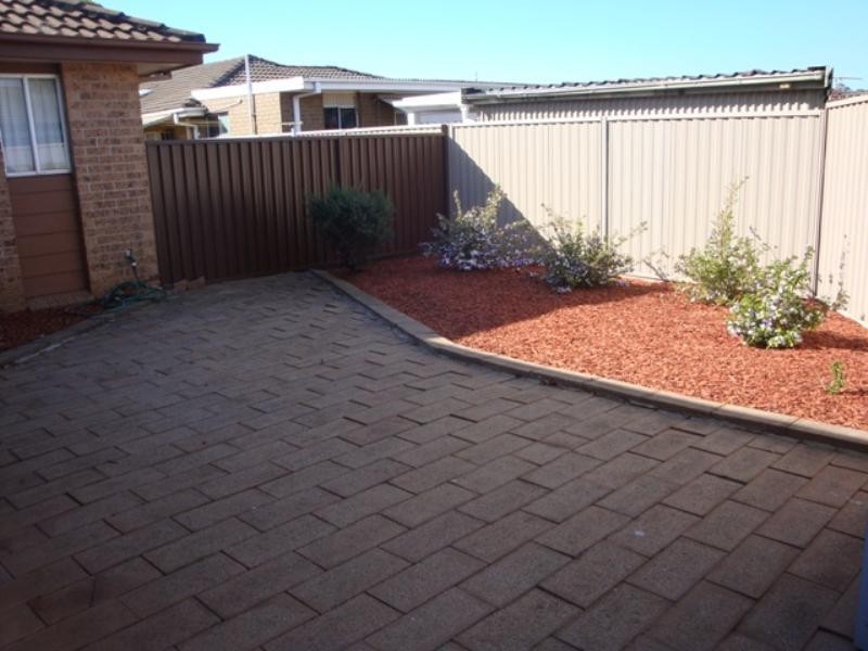 5/26 Turquoise Crescent, Bossley Park NSW 2176