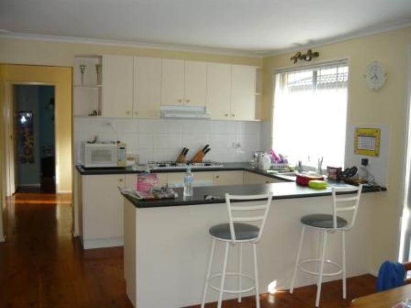 4 Burramy Close, Bossley Park NSW 2176