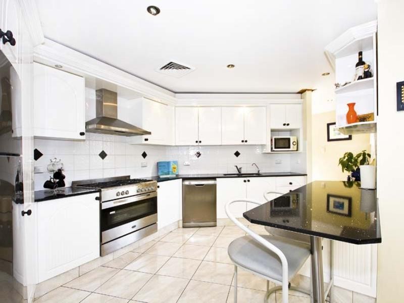 18 Busby Avenue, Edensor Park NSW 2176