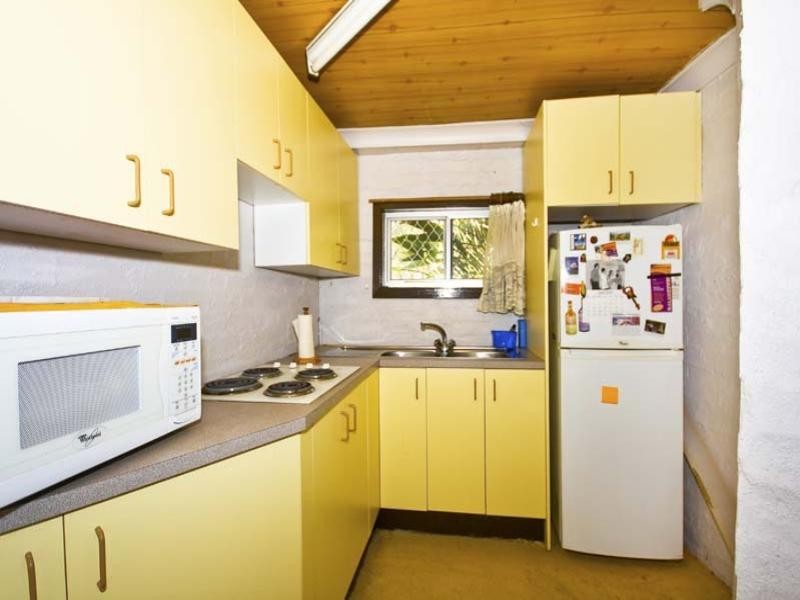 18 Busby Avenue, Edensor Park NSW 2176
