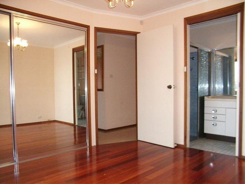 Greenfield Park NSW 2176