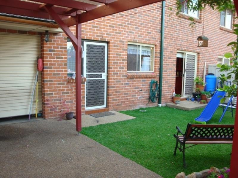 3/46 Charles Street, Smithfield NSW 2164