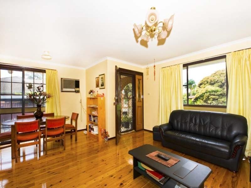 2 Crow Place, Bossley Park NSW 2176