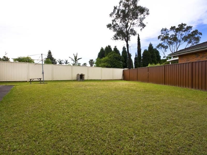 2 Crow Place, Bossley Park NSW 2176