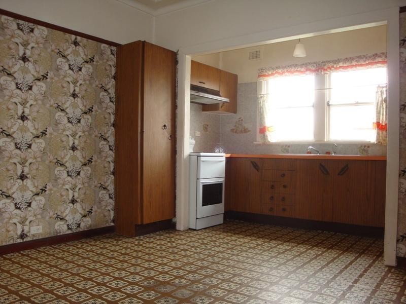 12 Wenden Street, Fairfield NSW 2165