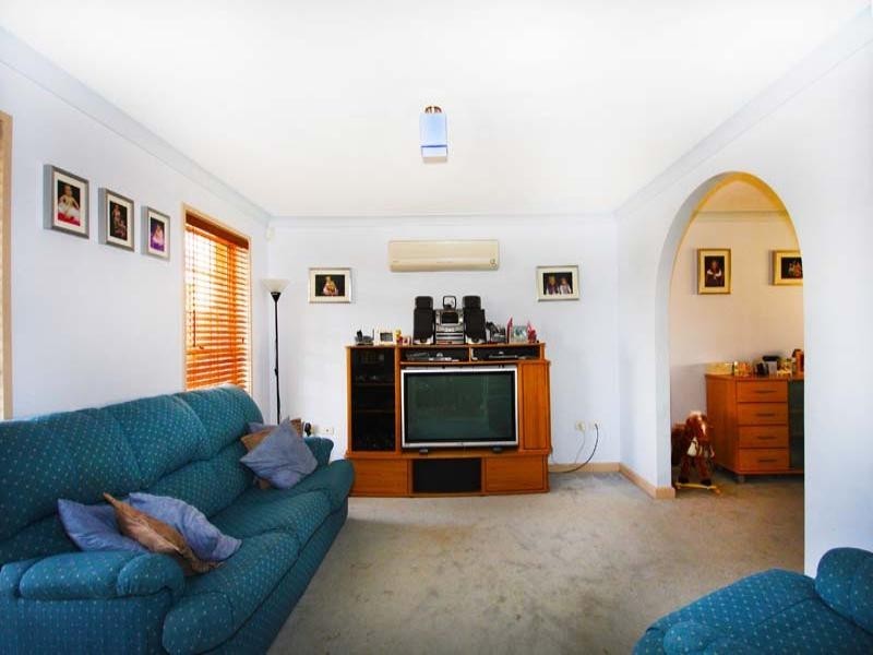 24 Haylen Place, Edensor Park NSW 2176