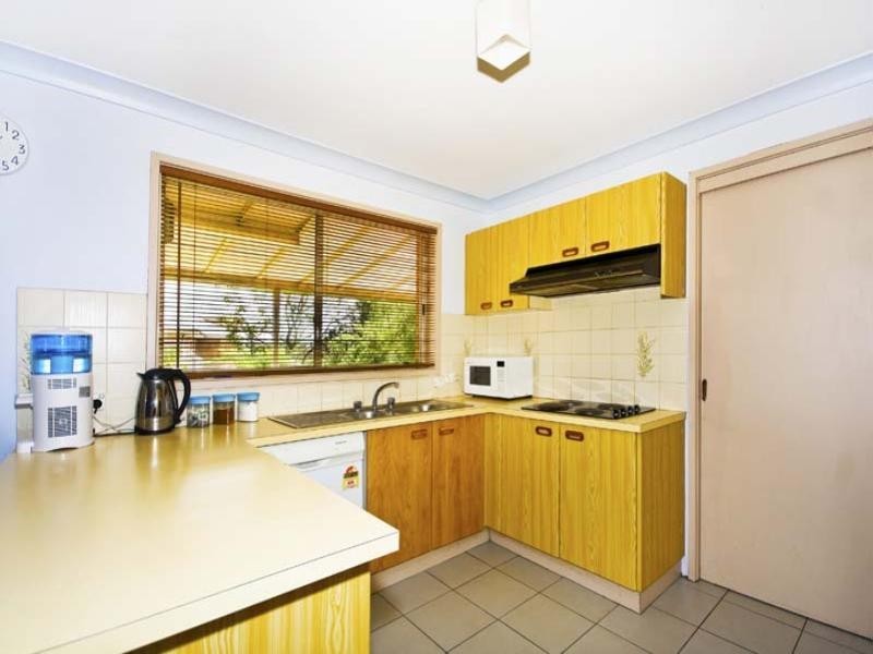 24 Haylen Place, Edensor Park NSW 2176