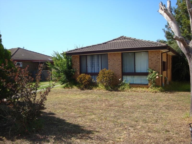 7 Woodlands Avenue, Bossley Park NSW 2176
