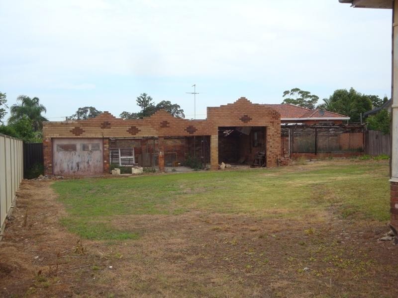 2 Bronsdon Street, Smithfield NSW 2164