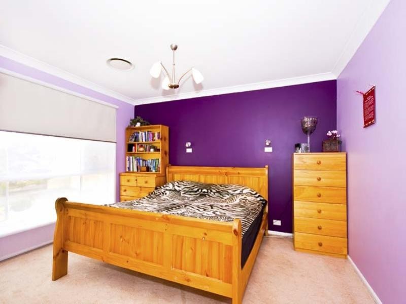 18 Jelena Close, Bossley Park NSW 2176