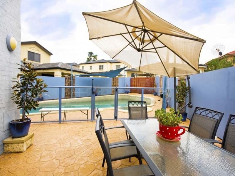 18 Jelena Close, Bossley Park NSW 2176