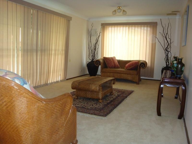 43 Driscoll Street, Abbotsbury NSW 2176