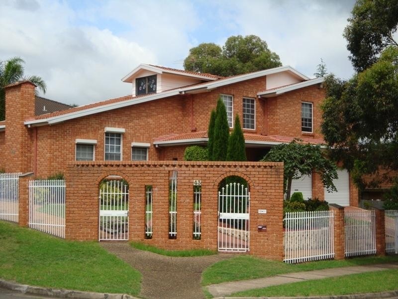 43 Driscoll Street, Abbotsbury NSW 2176