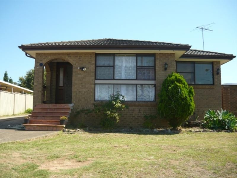 7 Quarry Road, Bossley Park NSW 2176