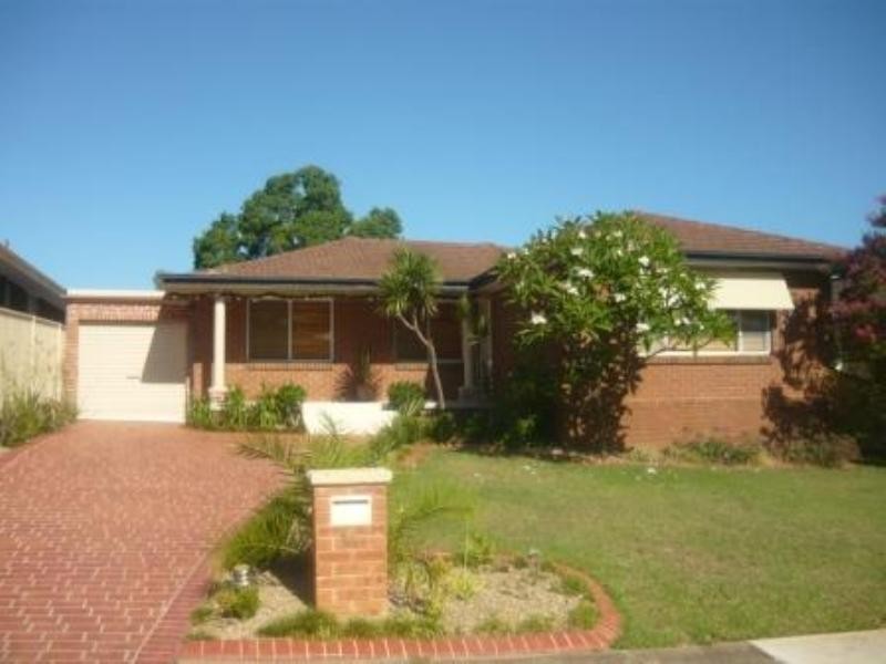 14 Hopkins Street, Wetherill Park NSW 2164