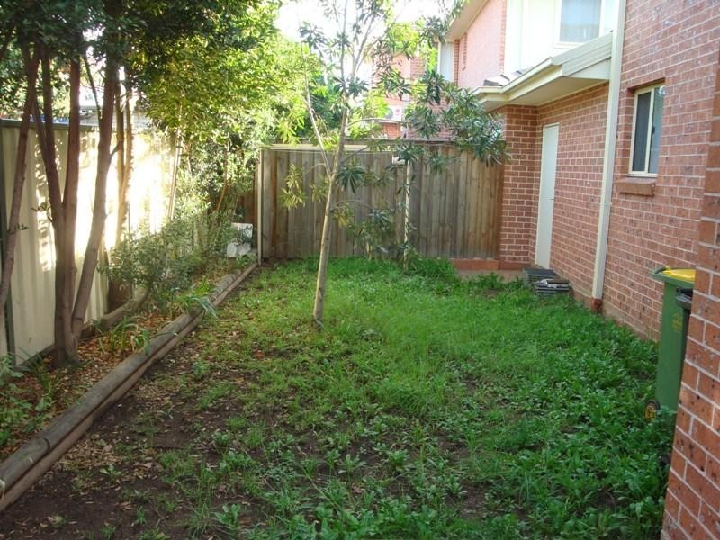 8/616 The Horsley Drive, Smithfield NSW 2164
