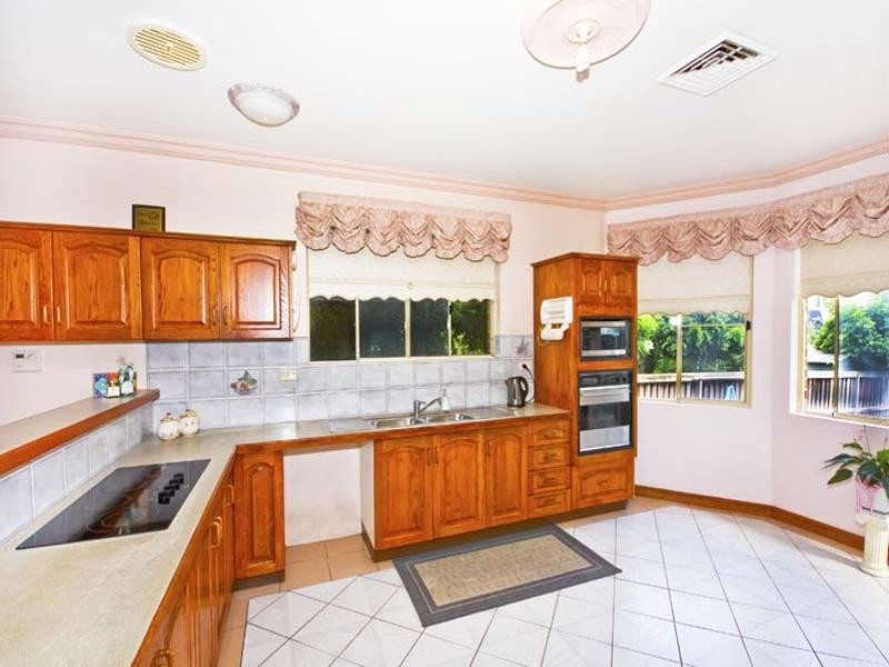 37 Mariner Crescent, Abbotsbury NSW 2176