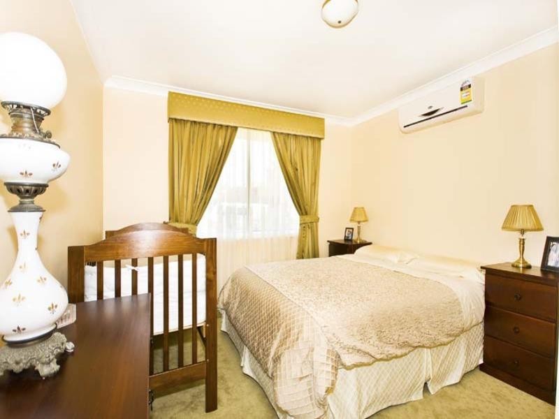 2 Ona Place, Bossley Park NSW 2176