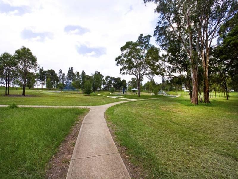 10 Maugham Crescent, Wetherill Park NSW 2164